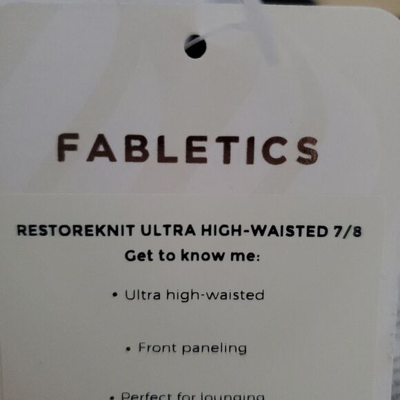NWT Fabletics Black Leggings - Picture 7 of 7